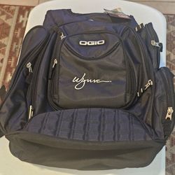 Wynn Hotel Las Vegas Employee Holiday Embroidered OGIO Metro Laptop Backpack NWT
