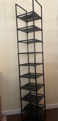 Shoe shelf