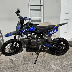 Dirt bike (blue one)