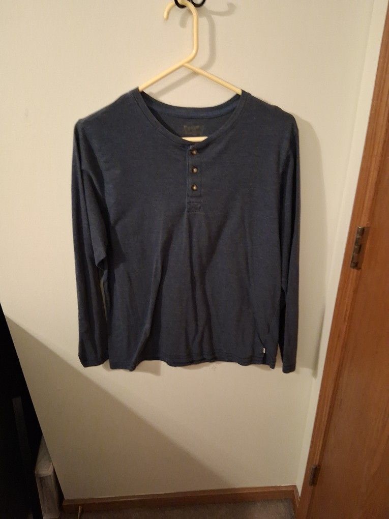 M Levi's Shirt