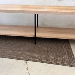 Entrance Table