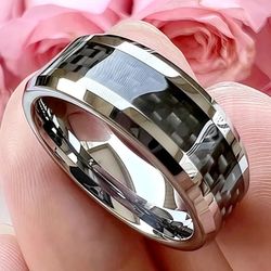 Men's 8mm Titanium Checkered Pattern Carbon Fiber Inlay Comfort-Fit Engagement Wedding Band 11