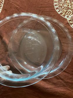Pyrex Pie Dishes