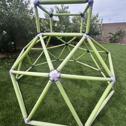 Eesy Peasy Climb Dome