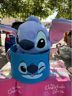 Stitch with rope basket