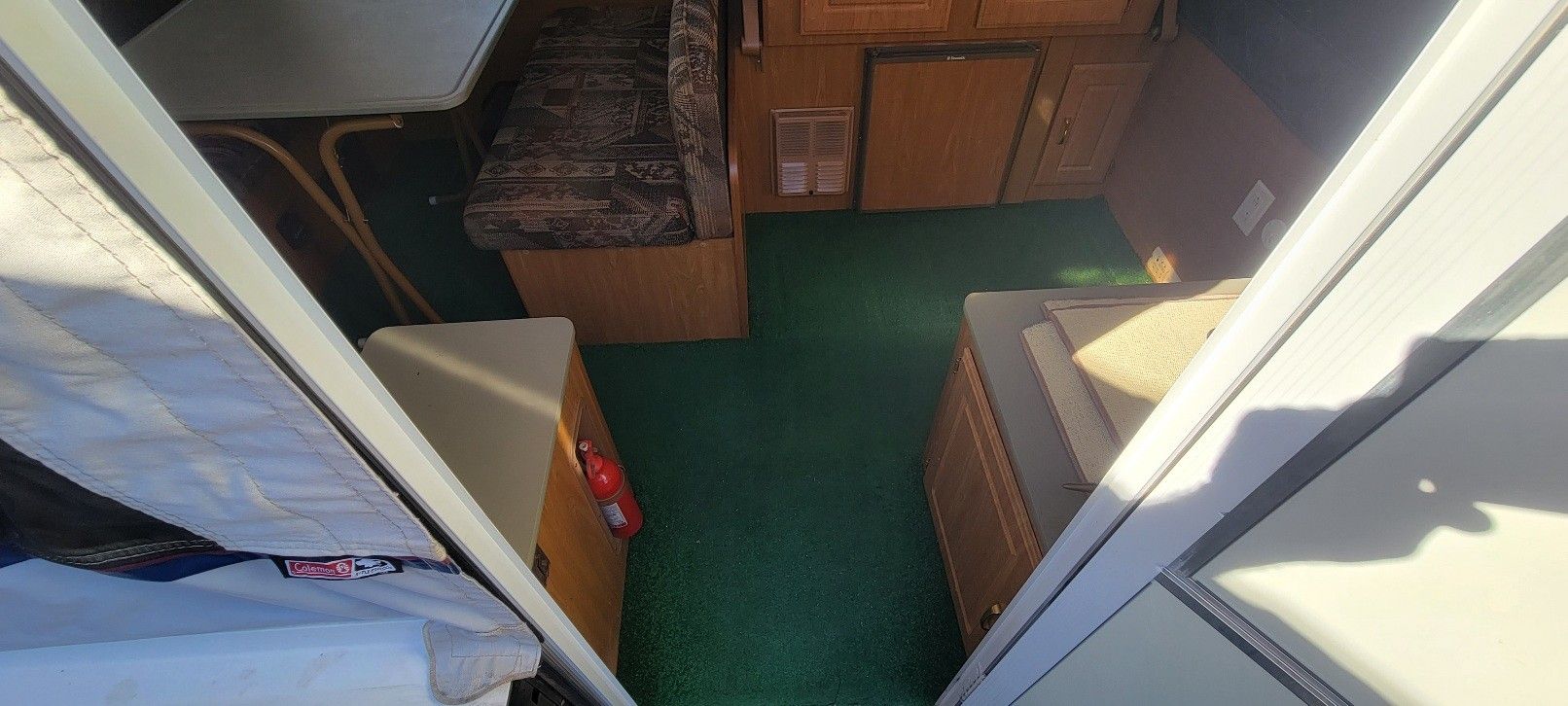 2004 Coleman / Fleetwood Carmel Popup Tent Trailer