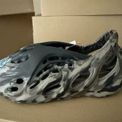 Adidas Yeezy Foam Runner - Brand New