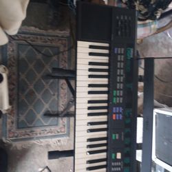 Yamaha Dsr500 Electric Keyboard 