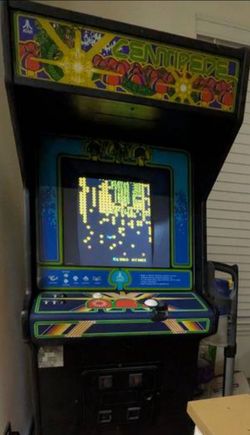 Atari Centipede Arcade Cabinet game