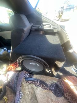 Alpine E12 subwoofer + box and Kicker CX1200.1 mono subwoofer amplifier