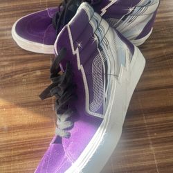 Vans (NEW Women Sz 9)