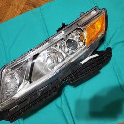 Headlight For 2013 2014 2015 Honda Crosstour Hatchback Left With Bulb