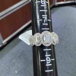 14kt Diamond Ring