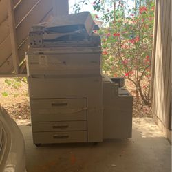 Free Printer - Parts Only. 