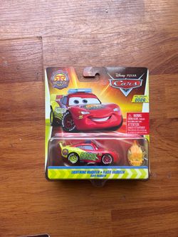 Disney Pixar cars diecast lighting McQueen race & rescue
