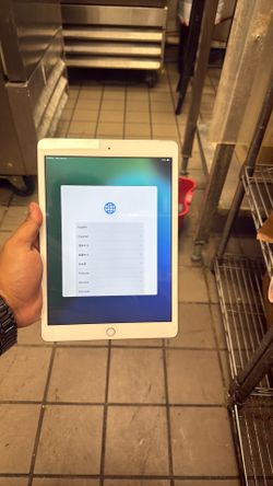 iPad 8th Gen 128Gb WiFi plus cellular