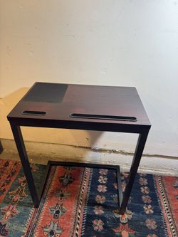 WOODEN DESK