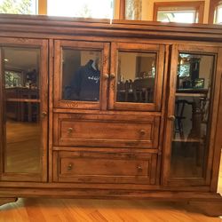 Sideboard With Expandable Top