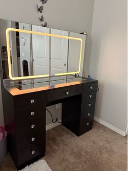 BLACK MAKEUP VANITY