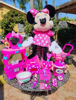 Minnie Mouse.Set