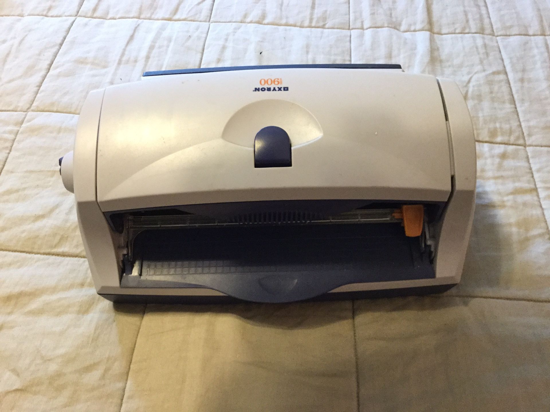 Xyron Laminator with Laminate