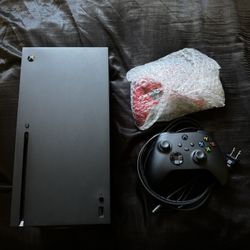 XBOX ONE (SERIES X 1TB)