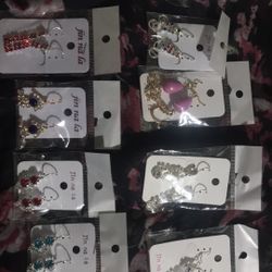 Earrings $4 Each Pair Or 3 X $10