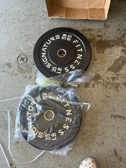 Signature Fitness 35 LB Bumper Plates