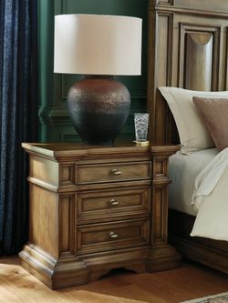 Frantanna Brown Three Drawer Nightstand (Online Special Price)
