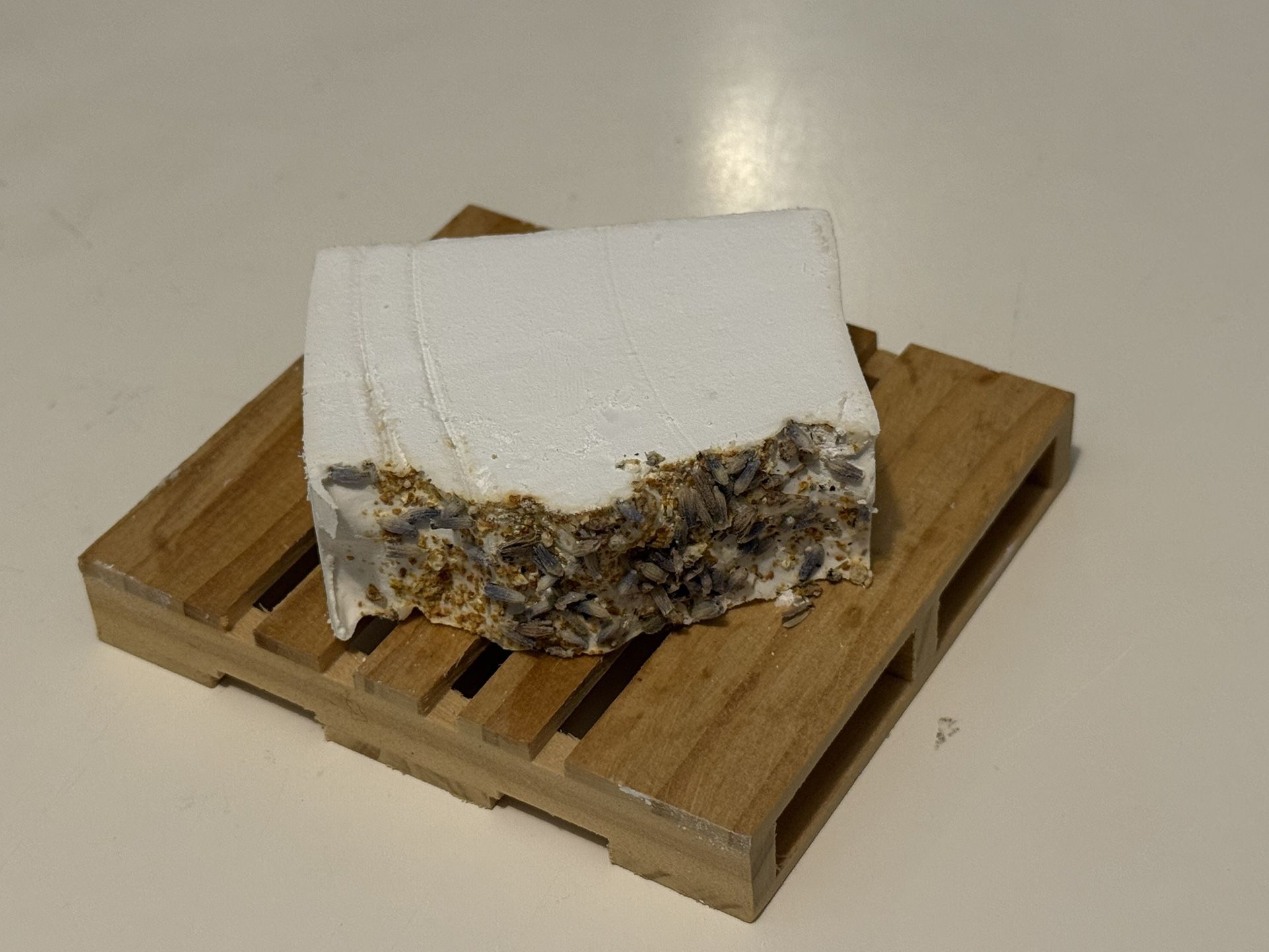 Old Fashion Lard Soap Lavender And Lemongrass