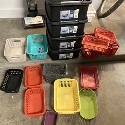 4 Stackable And Loads Of Storage Containers All For 10