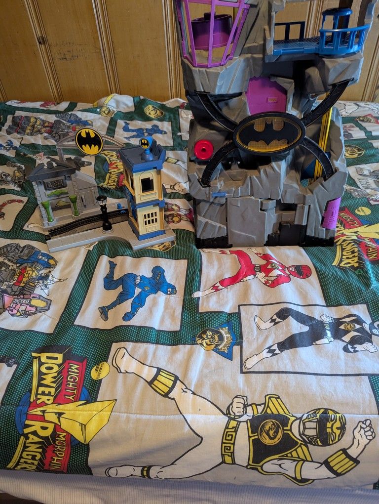 2 Batman Playsets From 2011 Imaginext & Geo Tracks Fisher-Price Incomplete