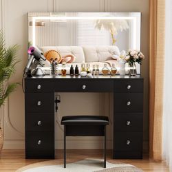 B496 $170  Vanity with Lighted Mirror 
