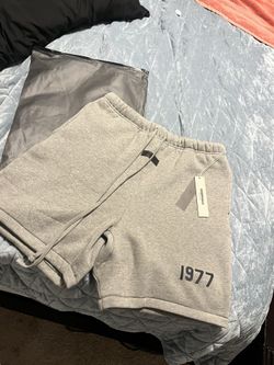 Essentials 1977 Dark Oatmeal Size Large Fits Like Xl Brand New