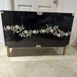 Black Lacquer Console Cabinet / Sideboard / Buffet With Shell Floral Inlay