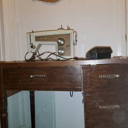 Kenmore Sears Vintage sewing machine