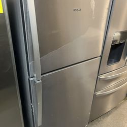 Whirlpool Refrigerator Top Freezer 