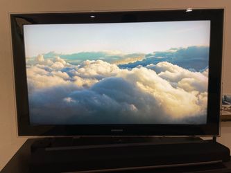 Samsung 46” Flat Screen TV