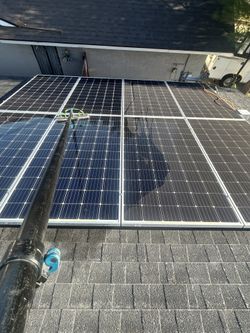 Solar panel cleaner
