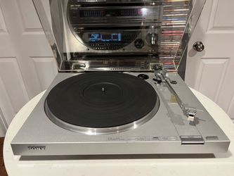 Turntable record player