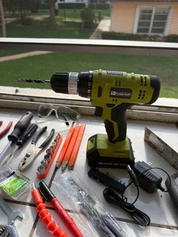 Drill and Mixed Hand Tool Set