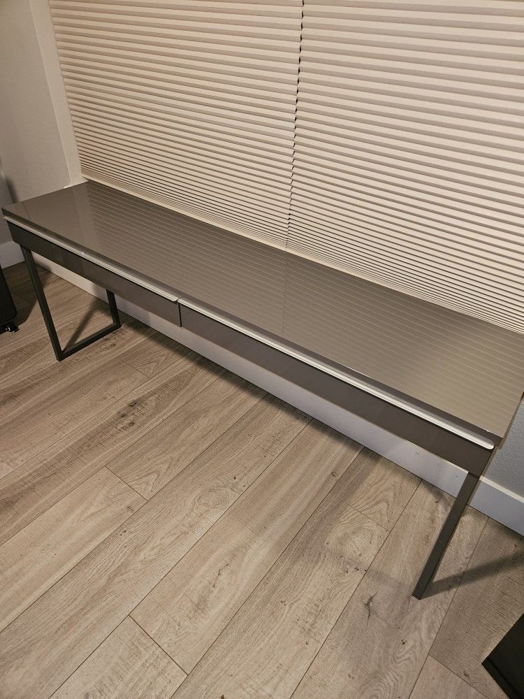Ikea Besta Burs High Gloss Desk / Office/ Hall / Entry Table