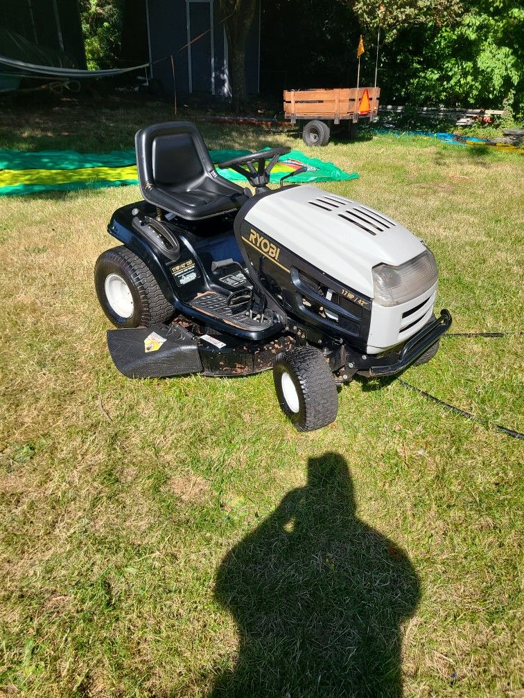 Ryobi MTD (costco) 17hp 42" Riding Lawnmower
