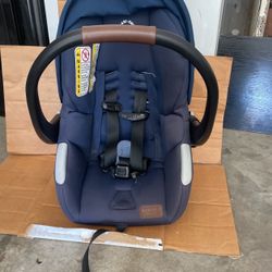 Good Condition Baby Car Seat 