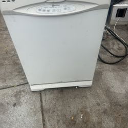 Maytag Dishwasher 
