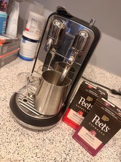 Nespresso - Breville Espresso machine + Accessories