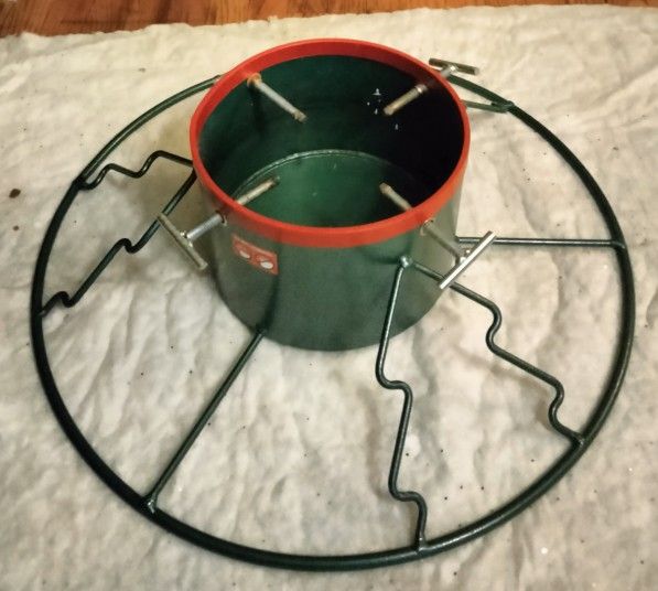 Christmas Tree Stand Santas Helper Steel