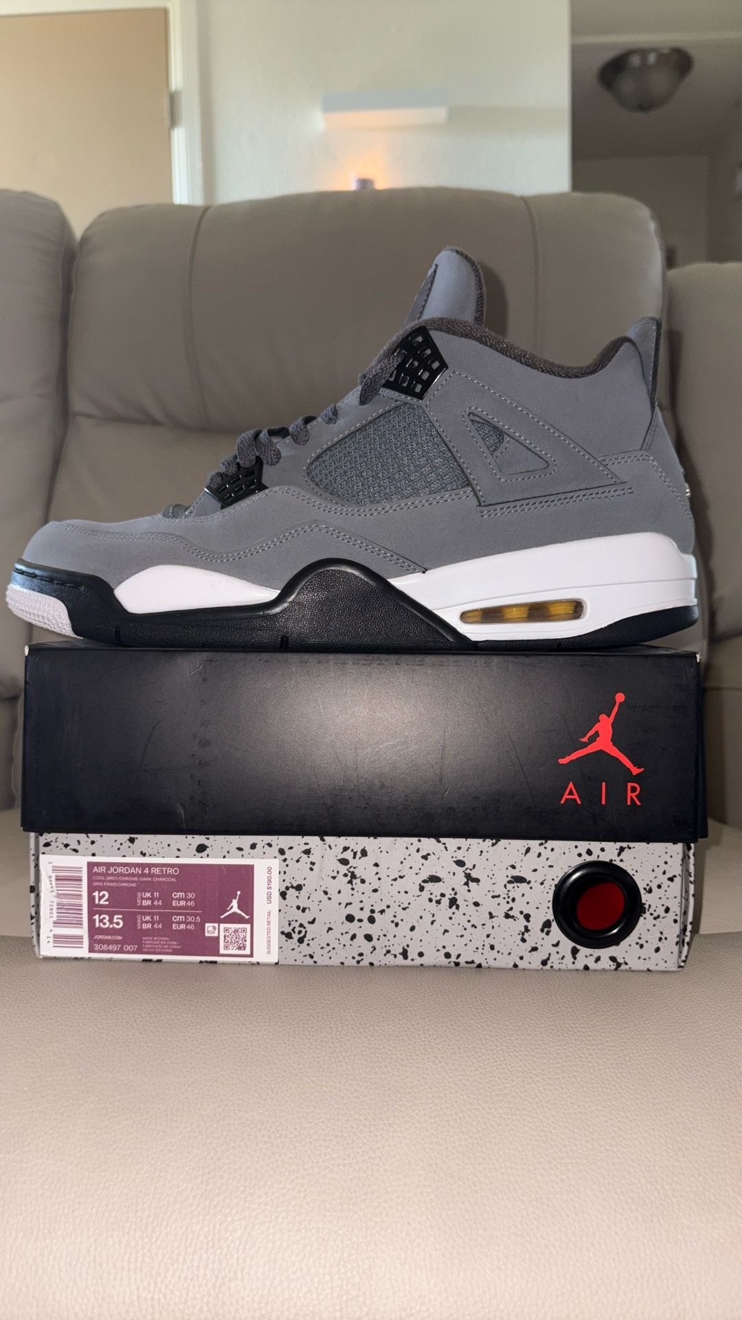 Nike Air Jordan 4 Retro
