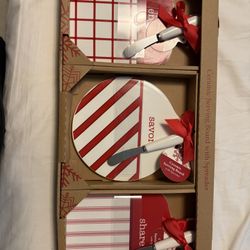 serving board set with spreader 