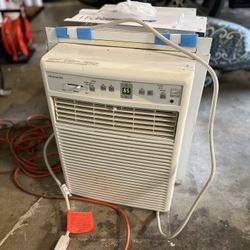 Frigidaire Window A/C Unit